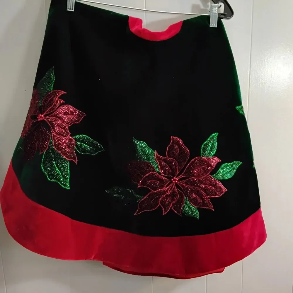 Festive Green and Red Velvet Holiday Tree  Skirt with Floral Design
